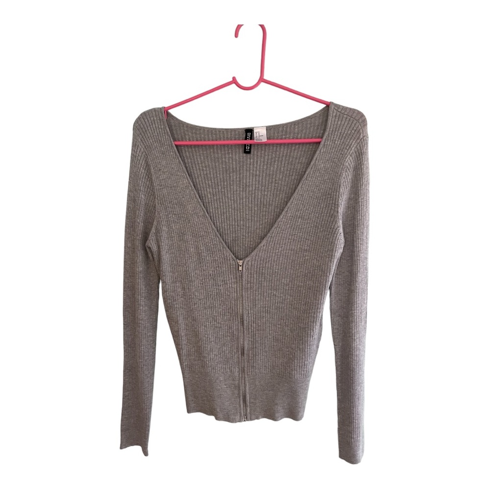 Medium Divided by H&M top with zipper